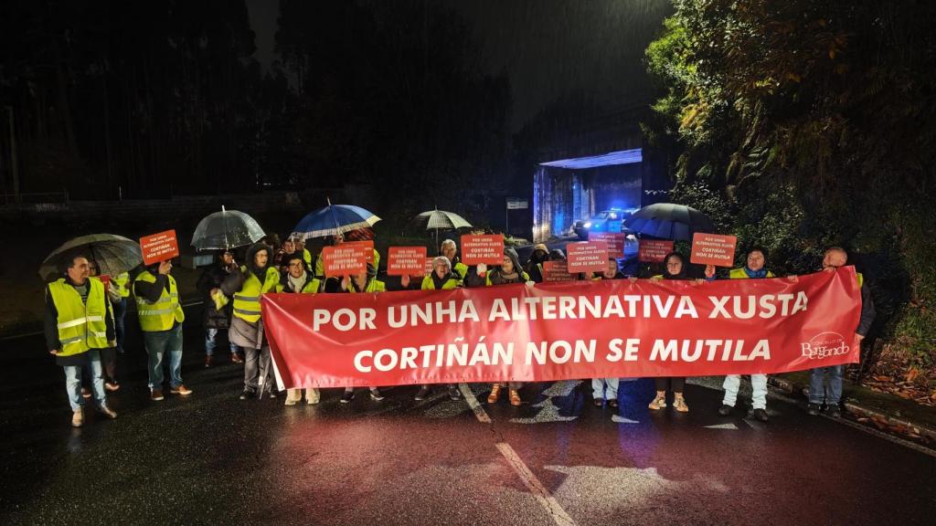 Bergondo (A Coruña) se manifiesta por la eliminación del baipás de Infesta.