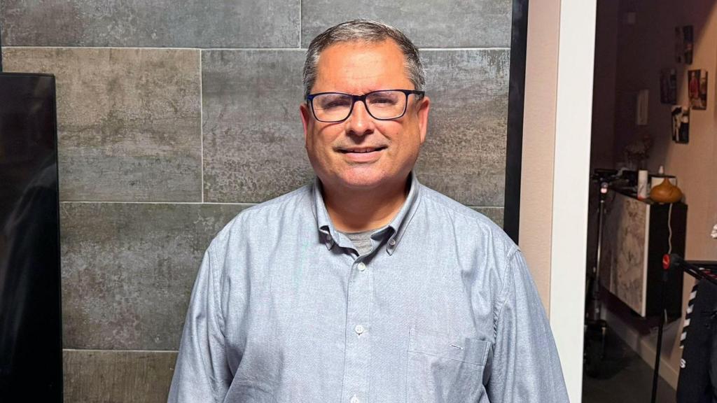 Marcos Casas ha recuperado la visión de su ojo derecho tras su cuarto trasplante de córnea.