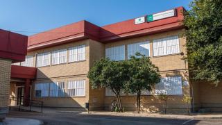 Fachada del CEIP Hermanos Machado, uno de los centros beneficiados.