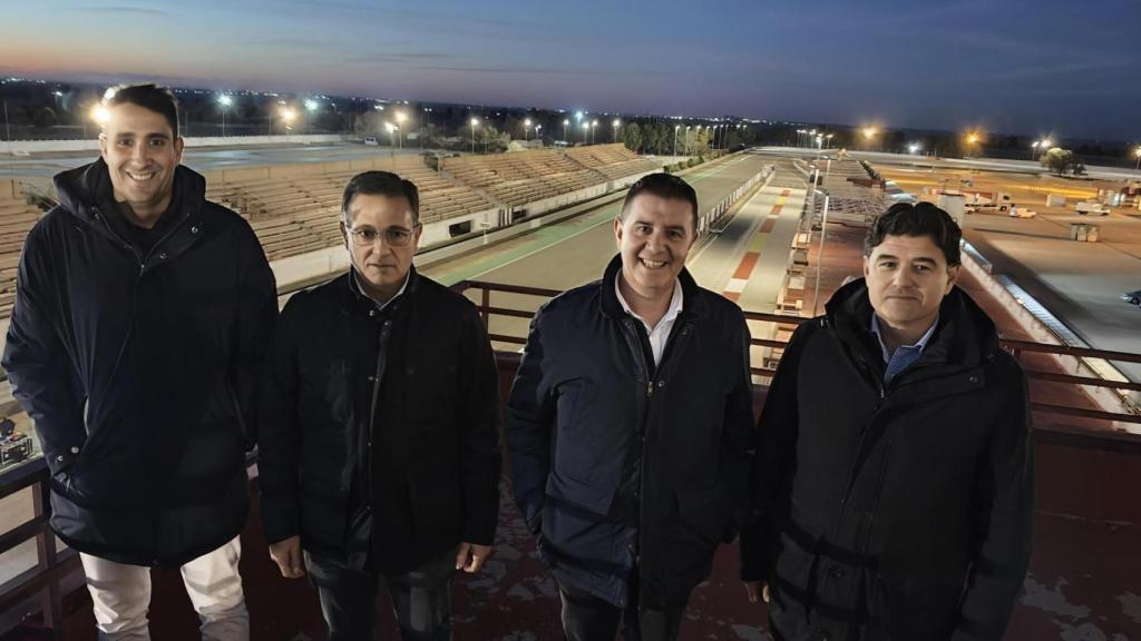 Acto del encendido del semáforo en el Circuito de Velocidad de Albacete.
