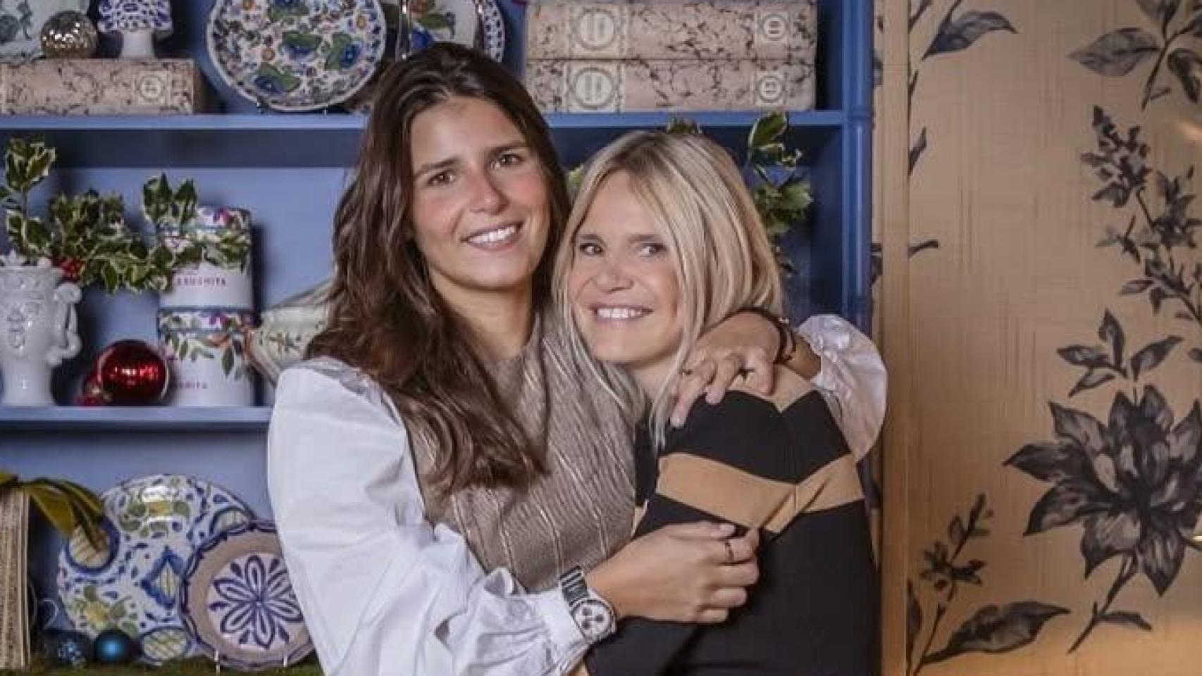 Eugenia Martínez de Irujo, con su hija Tana Rivera, en la fiesta de su 57 cumpleaños.