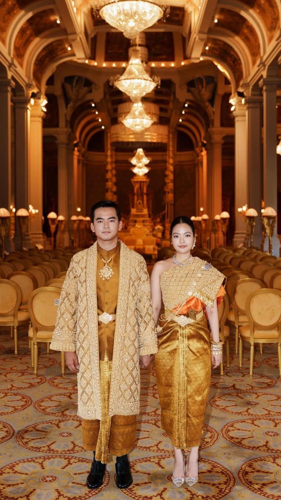 La princesa Norodom Pongsoriya y Seav Chhuon Ing, en su boda.