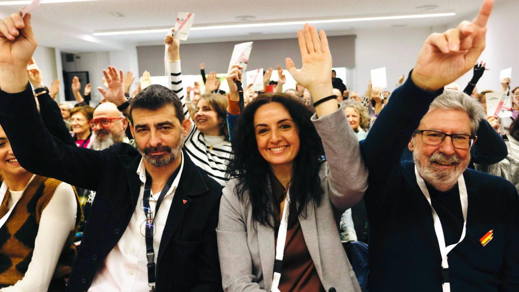 Marta Abengochea, junto a Álvaro Sanz y Adolfo Barrena