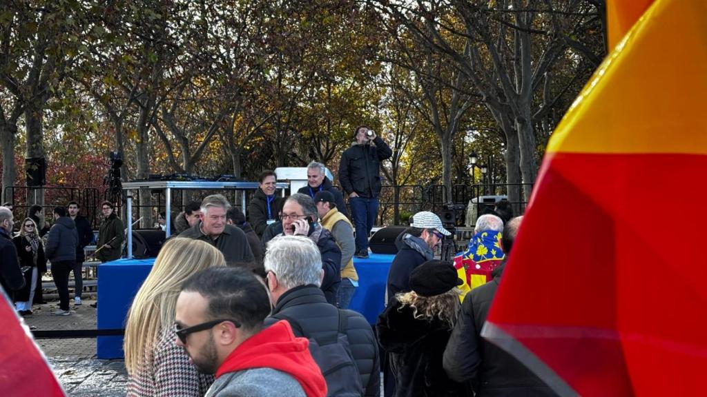 El eurodiputado Tono López Isturiz y otros 'populares'.