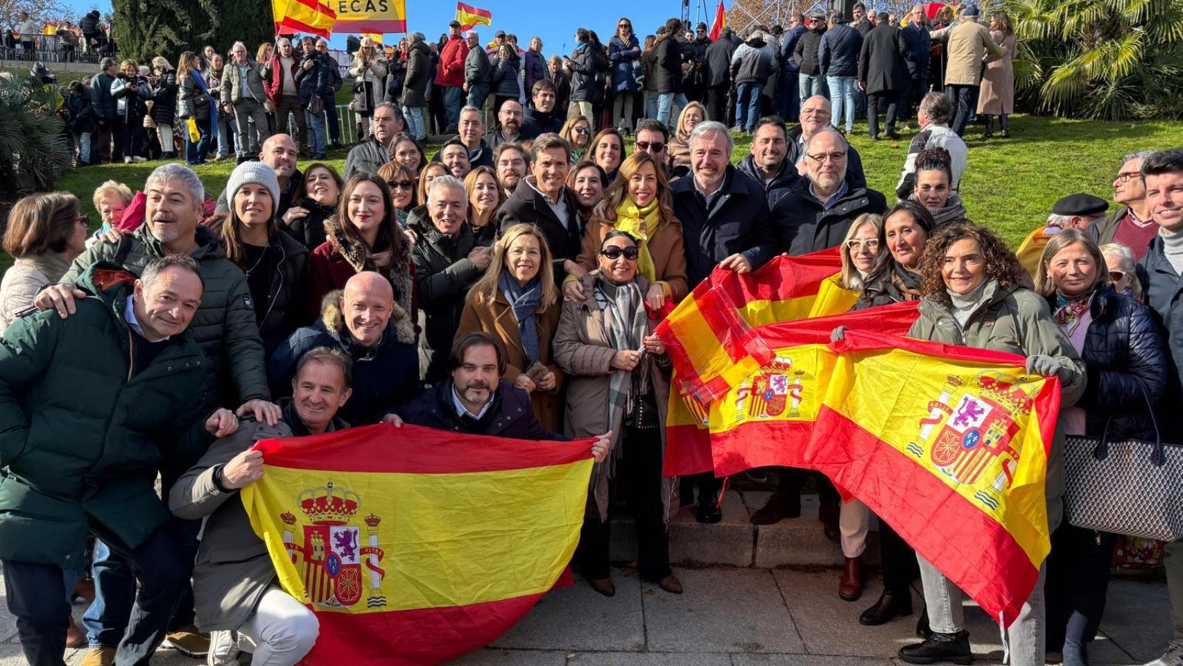 Delegación del PP-Aragón en la manifestación en el Templo de Debod
