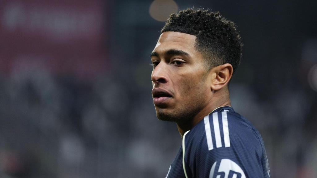 Bellingham, con rostro serio durante el partido ante el Girona.