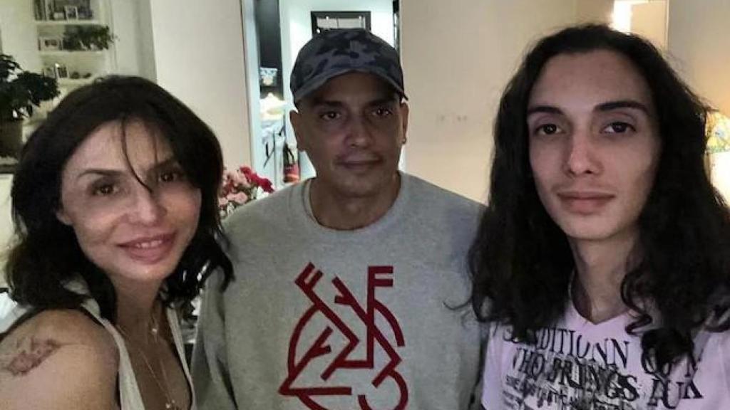 Leandro junto a su madre, Drena, en una imagen de sus redes.