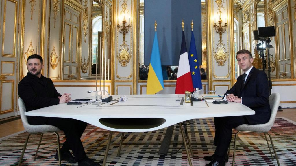 Ukrainian President Volodymyr Zelensky and his French counterpart Emmanuel Macron met this Monday at the Elysee Palace.