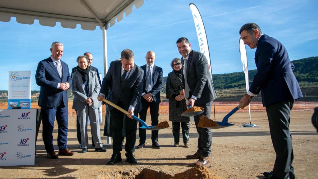 Primera piedra de ID Logistics en Pulsar Logistics Park. Foto: JCCM.