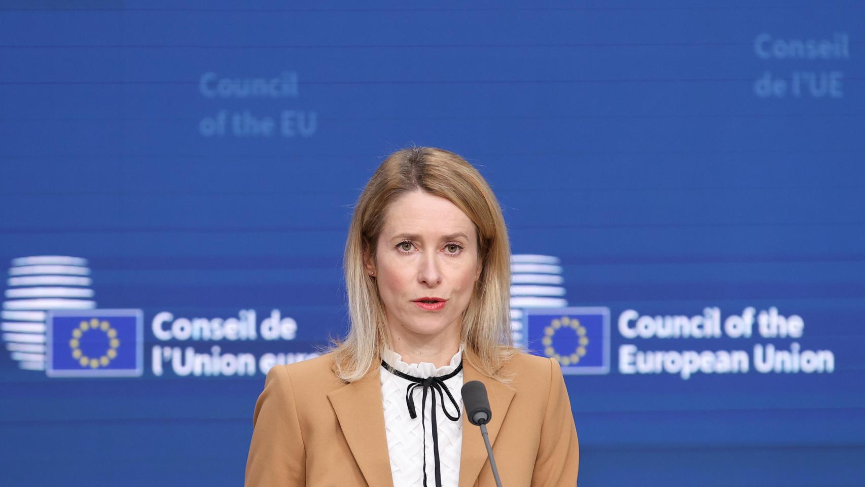La jefa de la diplomacia de la UE, Kaja Kallas, durante la rueda de prensa de este lunes en Bruselas
