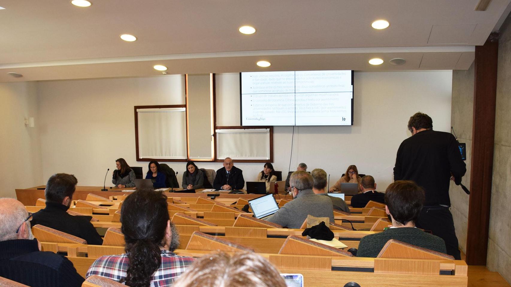 Consello de Goberno extraordinario de la UVigo, a 1 de diciembre de 2025