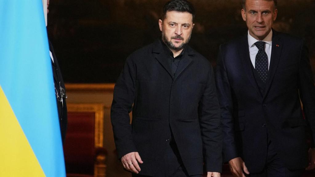 Zelenski y Macron llegan para celebrar una rueda de prensa conjunta en el Elíseo.