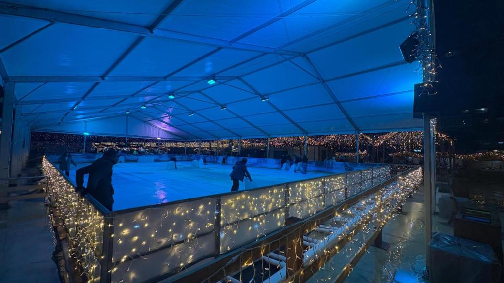 Pista de hielo de Vialia.