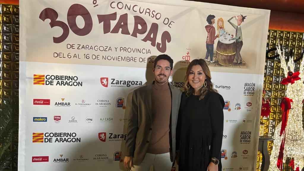 El director editorial de EL ESPAÑOL DE ARAGÓN, Jorge Lisbona, y la directora Comercial y de Relaciones Institucionales, Susana Cano.