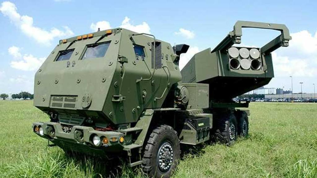 El fabricante de M142 HIMARS es Lockheed Martin.