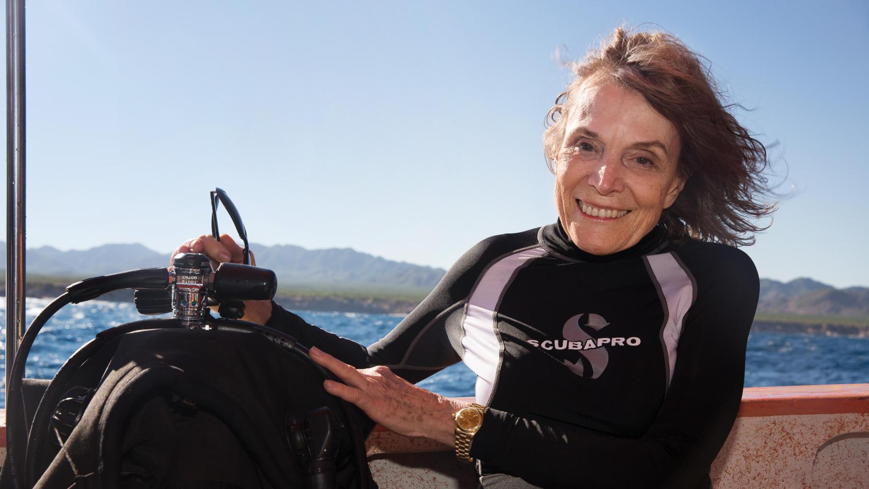 Sylvia Earle con su uniforme de trabajo.