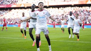 Ruben Vargas celebra un gol marcado ante el Osasuna en el en el Ramon Sánchez-Pizjuán.