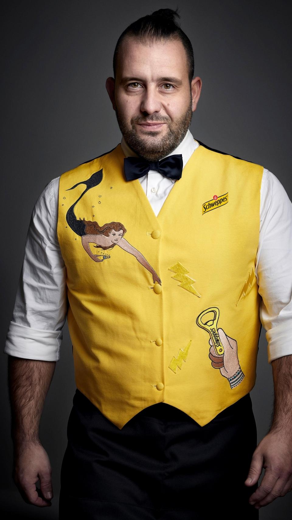 Marc Alvarez, Schweppes Mixing Master.