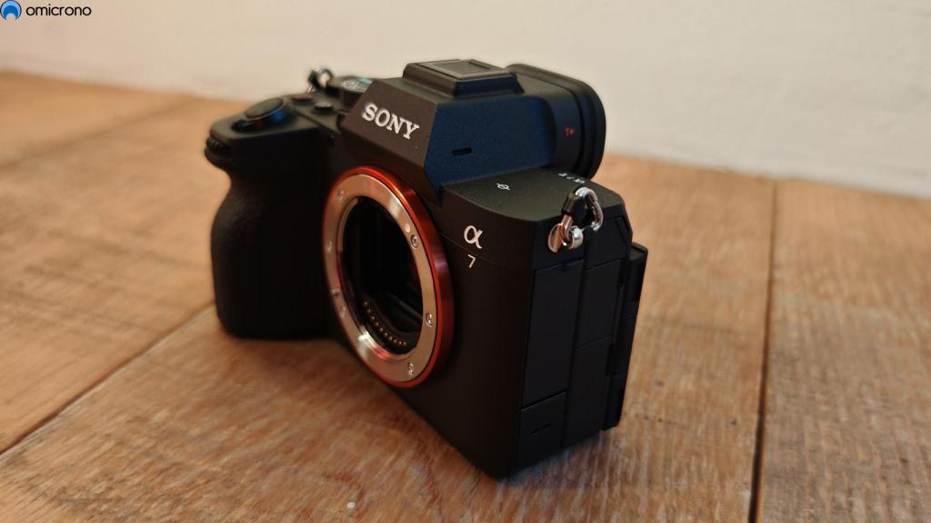 Sony A7V.