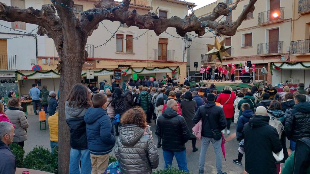 Mercadillo de Mas de las Matas en 2024.