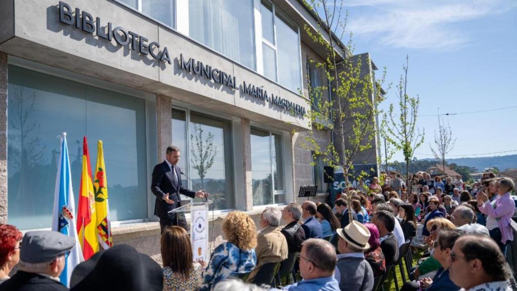 Inaguración de la Biblioteca Pública Municipal María Magdalena en abril de 2024.
