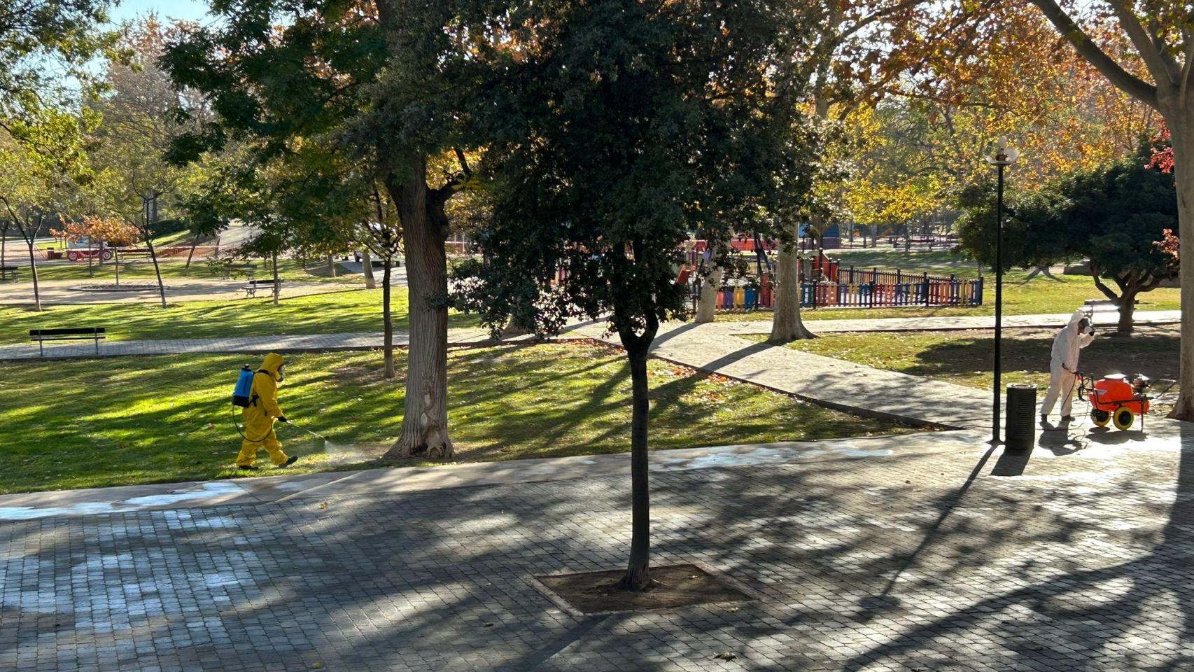 Desinfección en el parque Bruil.
