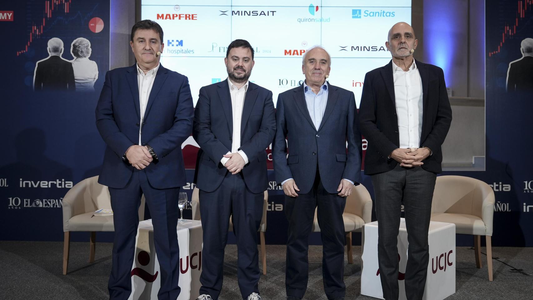José Luis Martínez Campuzano, portavoz de la Asociación Española de Banca (AEB), Jesús Morales Castro, director global de Desarrollo de Negocio de Servicios Financieros de Minsait (Indra Group) y Alberto Aza, portavoz de CECA.