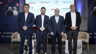 José Luis Martínez Campuzano, portavoz de la Asociación Española de Banca (AEB), Jesús Morales Castro, director global de Desarrollo de Negocio de Servicios Financieros de Minsait (Indra Group) y Alberto Aza, portavoz de CECA.