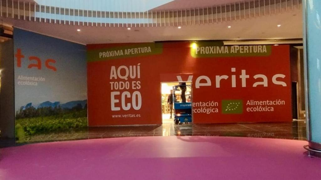 El supermercado ecológico Veritas abre una tienda en Marineda City, en A Coruña.
