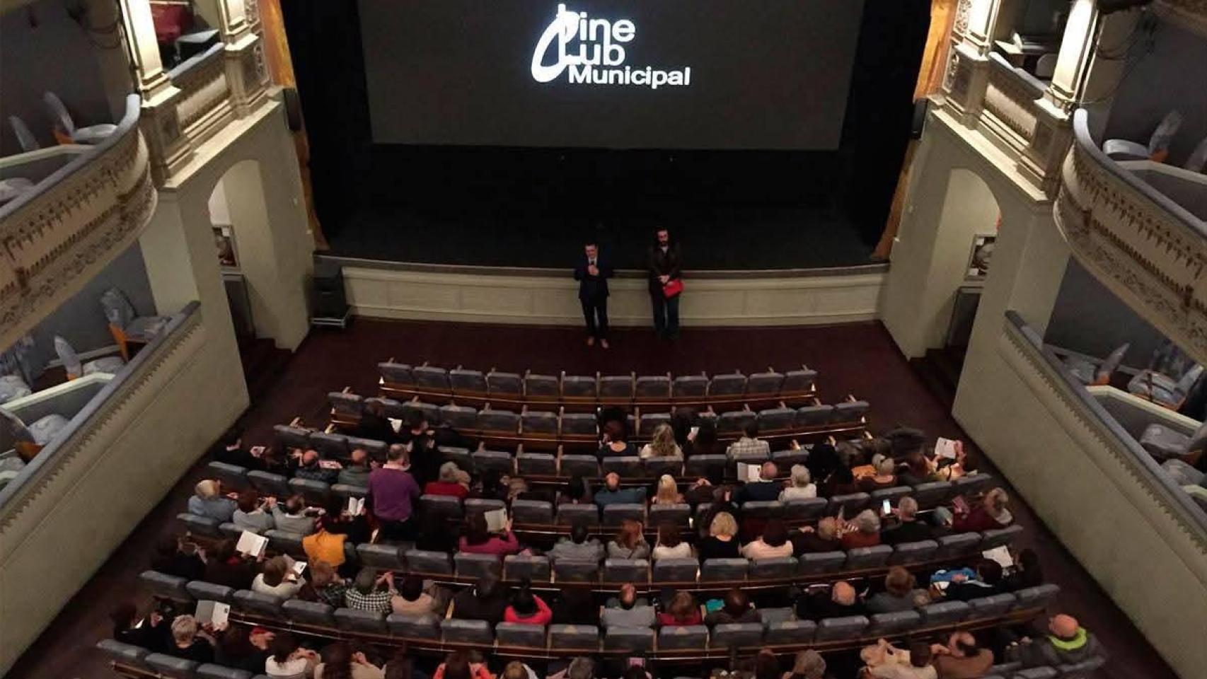 Las sesiones en el Teatro de Rojas son los martes a las 19:00 y 22:00 horas.