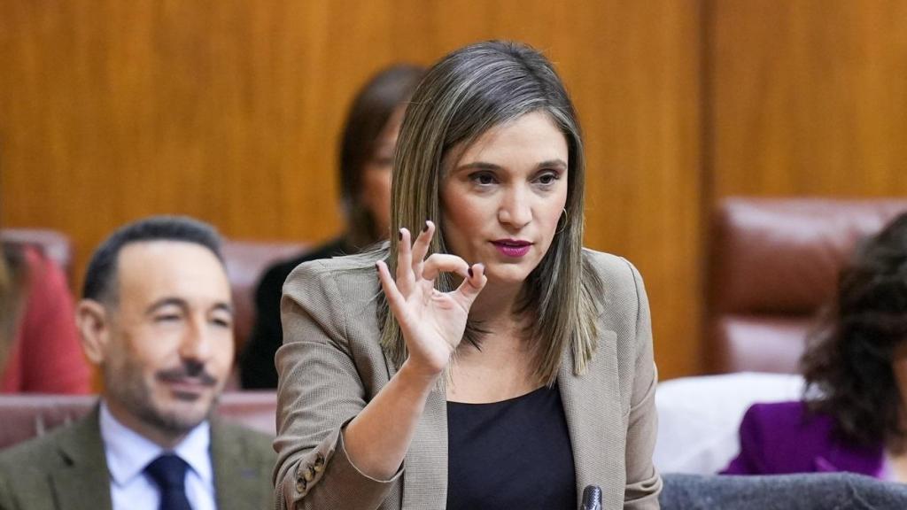 María Márquez, este miércoles en el Pleno del Parlamento de Andalucía.