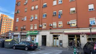 Número 1 de la Plaza Arturo Piera de Valencia. EE