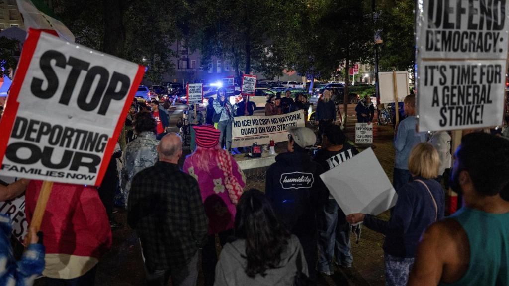 Protesta contra la Oficina de Aduanas y Protección Fronteriza de Estados Unidos en el centro de Nueva Orleans.