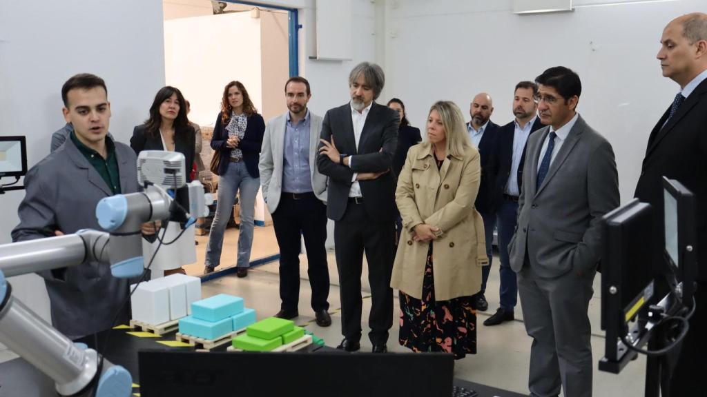 Acto de inauguración de 'Arctech Verification Base'.