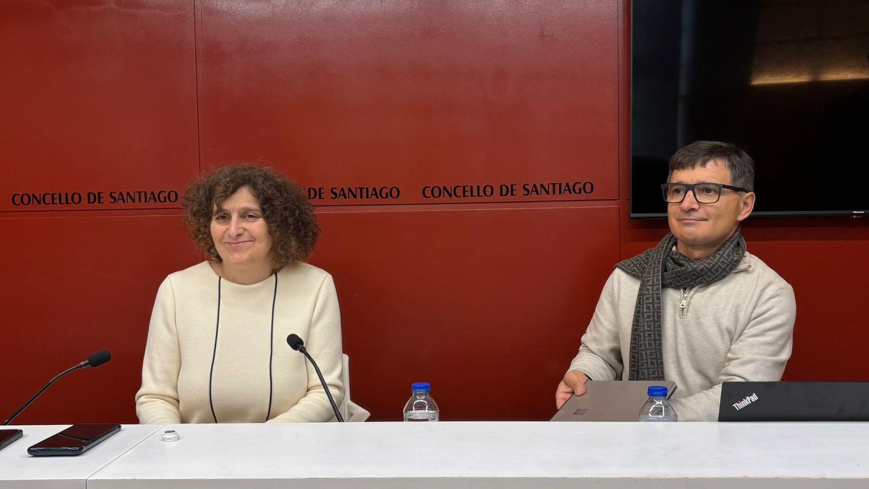 Santiago fija noviembre 2026 para aplicar la relación de puestos de trabajo de Bomberos y Policía