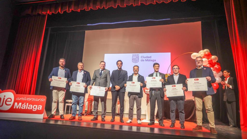 Los empresarios que han sido homenajeados.