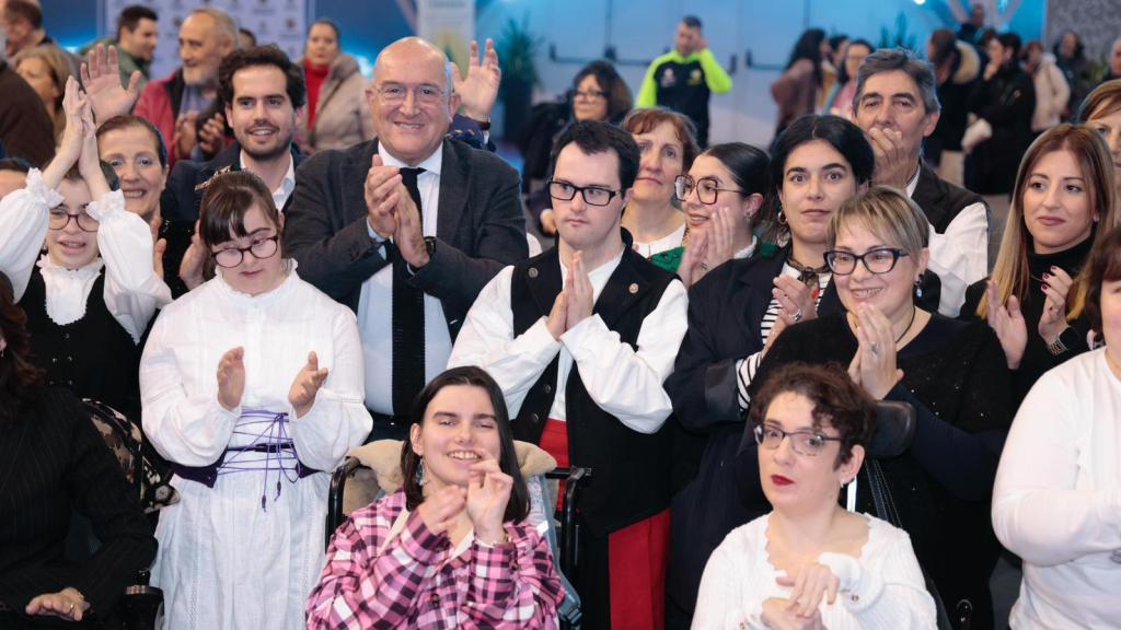 El alcalde de Valladolid, Jesús Julio Carnero, en la II Feria Social en la Cúpula del Milenio de la capital vallisoletana, este miércoles