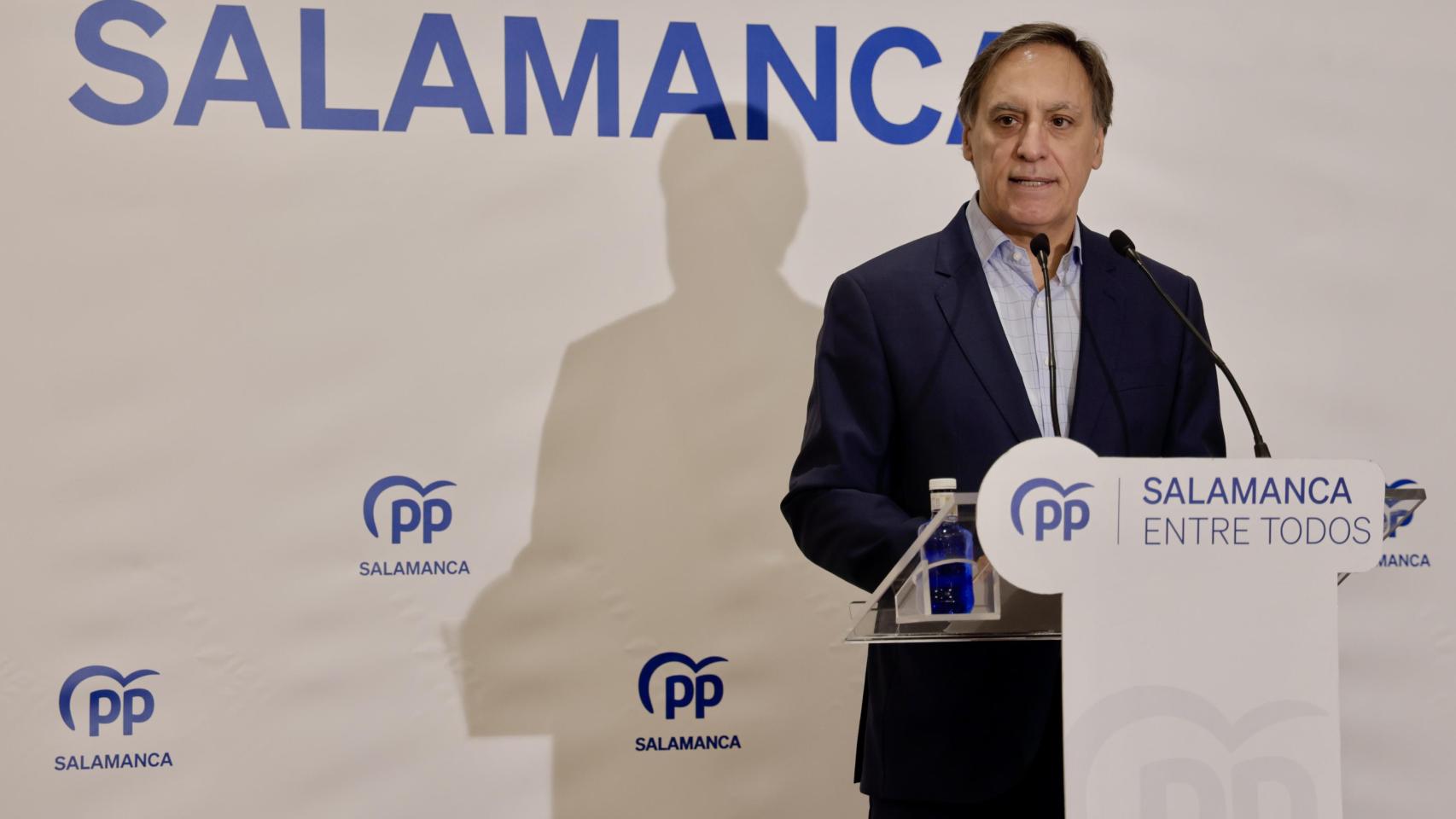 El alcalde de Salamanca y presidente del PP salmantino, Carlos García Carbayo