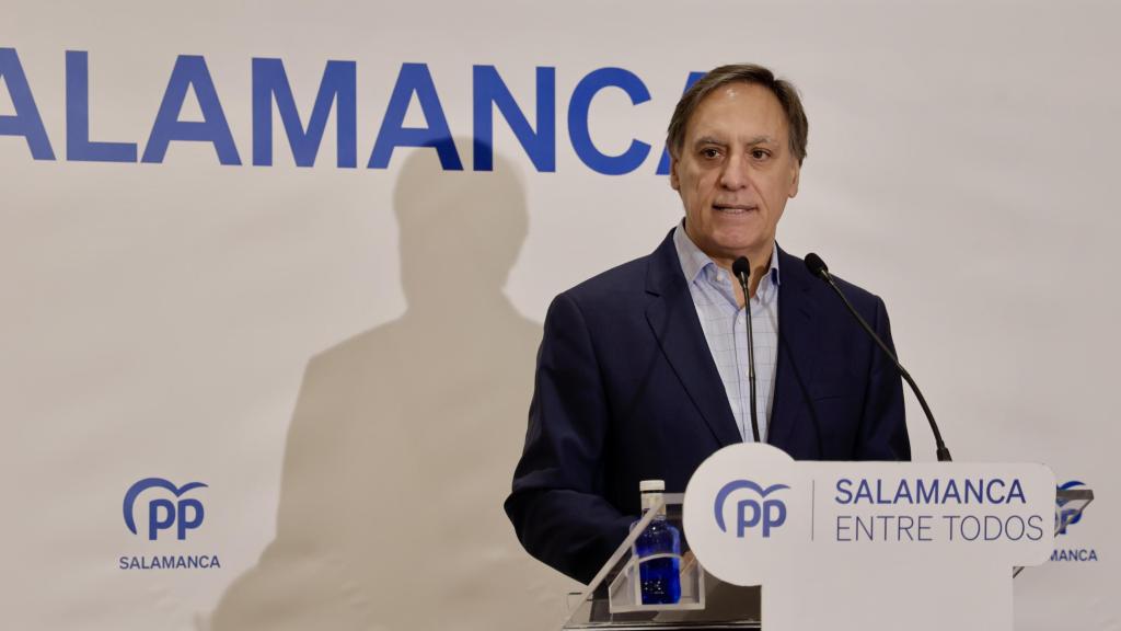 El alcalde de Salamanca y presidente del PP salmantino, Carlos García Carbayo