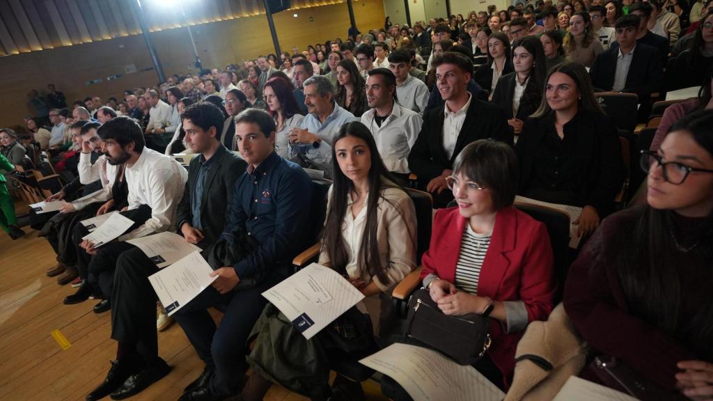 Entrega de los Premios Extraordinarios de ESO, Bachillerato, Enseñanzas Artísticas Profesionales y Formación Profesional. Foto: JCCM.
