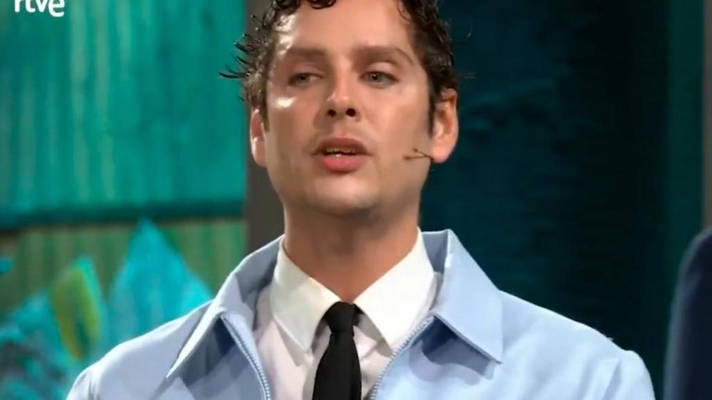 Eduardo Casanova en su visita a 'La Revuelta'