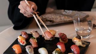 El restaurante japonés de Valencia que apuesta por el menú de mediodía:  diez piezas de sushi por 45€