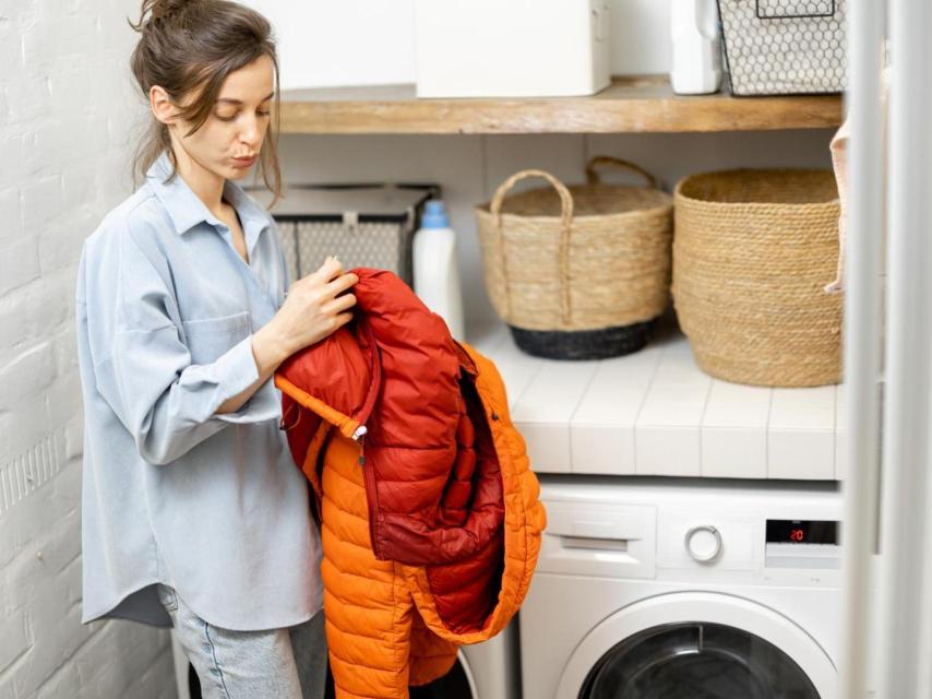 Hay plumas que se pueden meter en la lavadora, otros no.