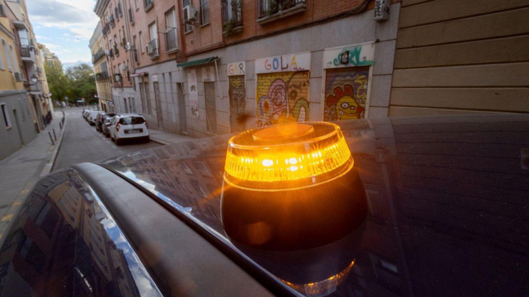 Baliza V16 de emergencia para vehículos.