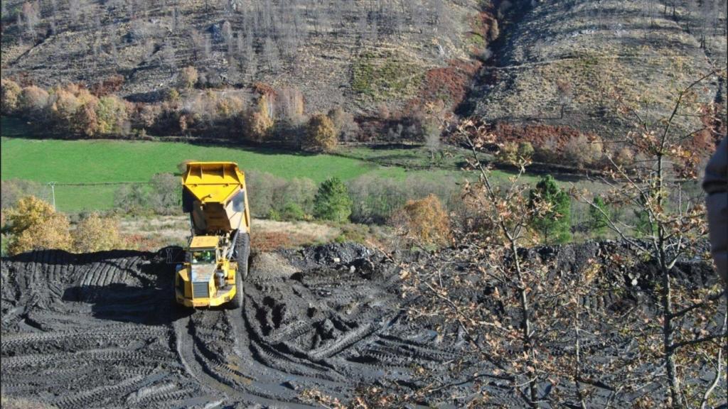 Trabajos en la concesión minera de San Juan, en A Gudiña.