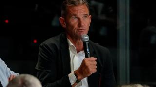 Iñaki Urdangarin, imparable: las otras dos ofertas que ha recibido y la negativa clave de su novia, Ainhoa Armentia