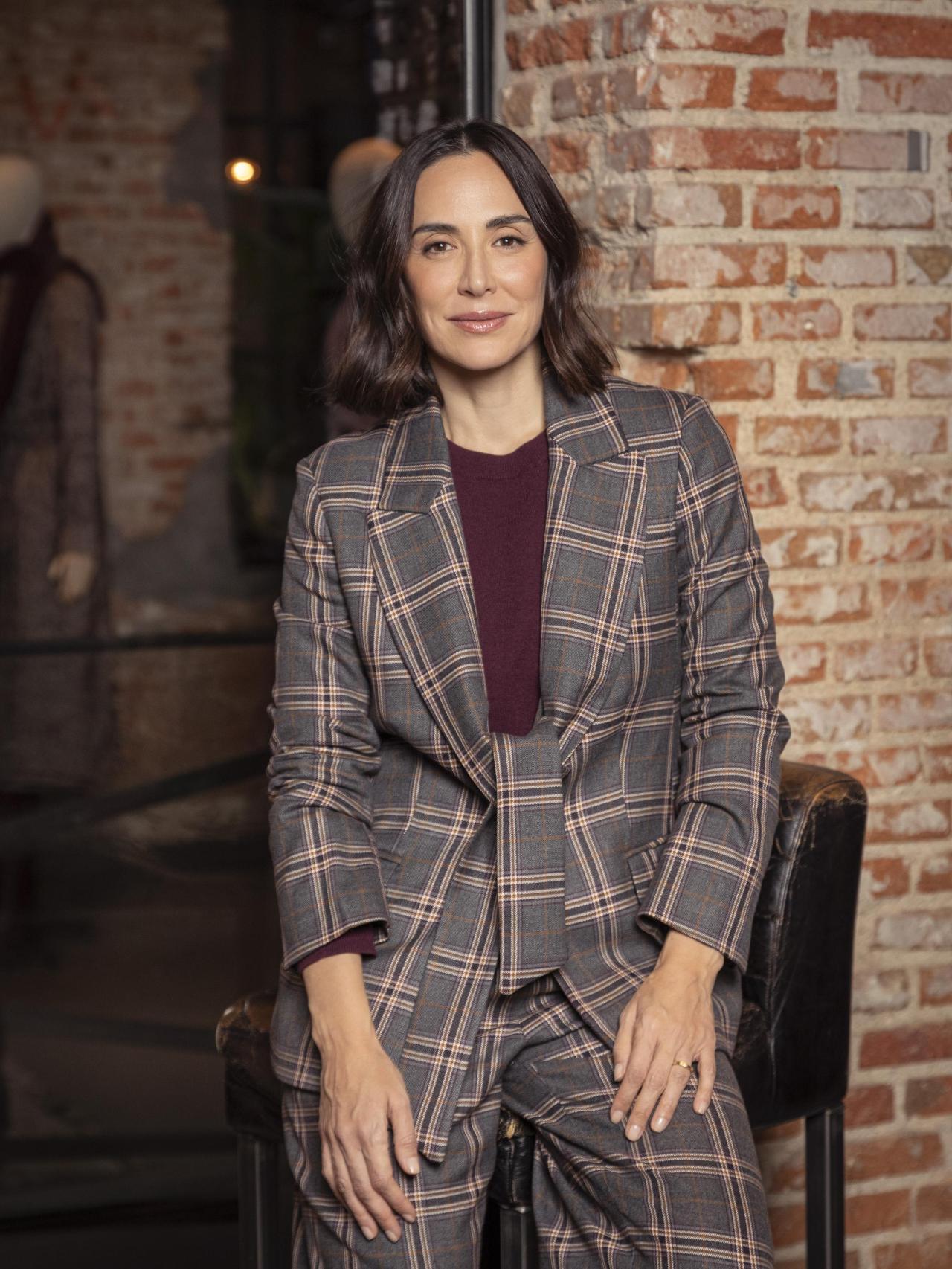 Tamara Falcó con un conjunto de su firma.