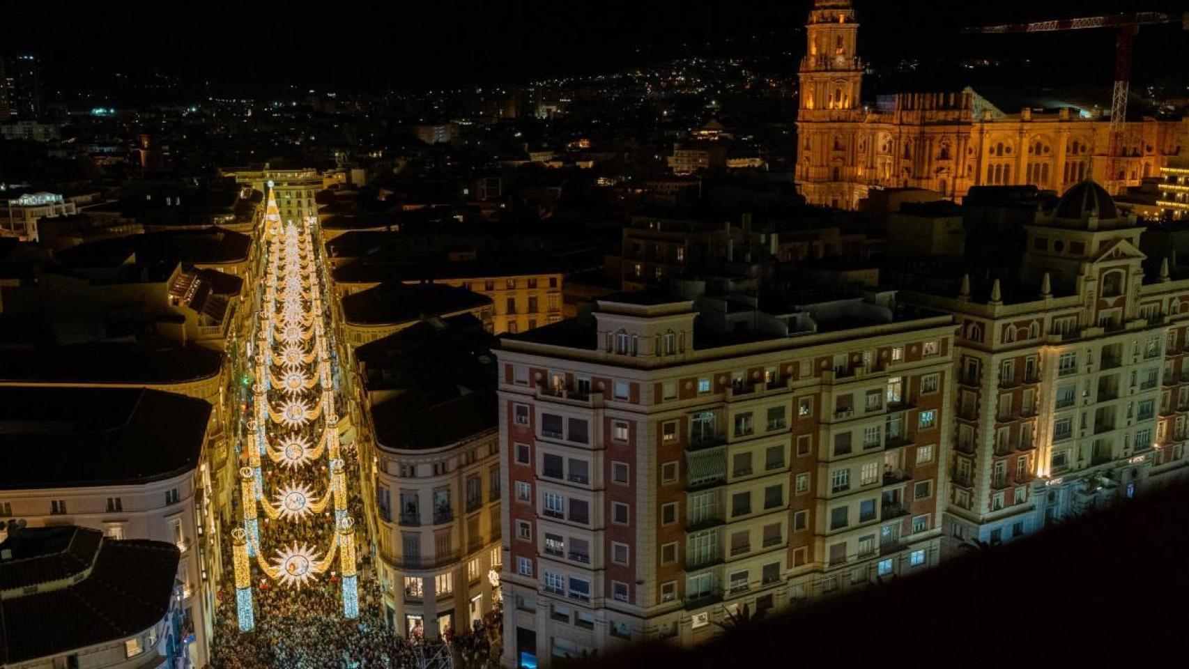 Imagen del encendido de las luces de Navidad en la calle Larios de Málaga.