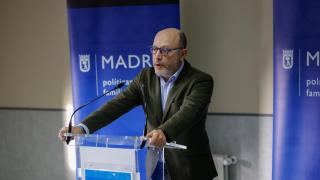 José Fernández, delegado de Políticas Sociales, Familia e Igualdad de Madrid, en un acto.