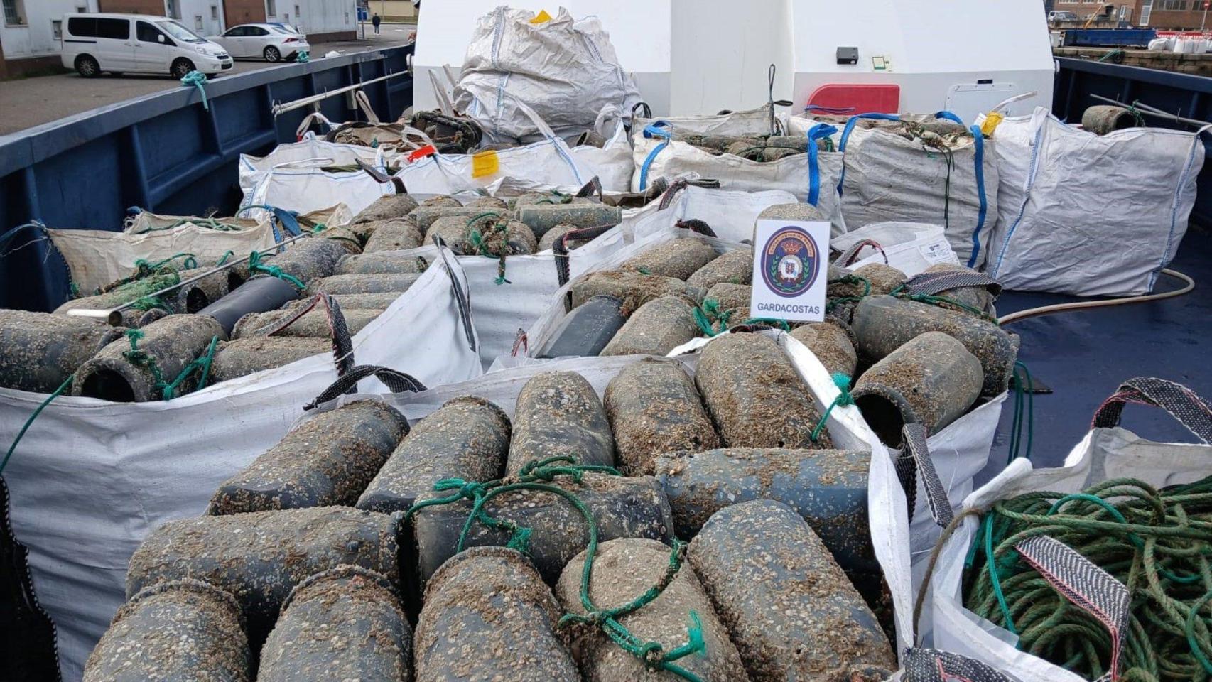 Cacharros decomisados por el Servizo de Gardacostas de Galicia